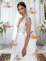 White Tulle V-neck Appliques Wedding Dress