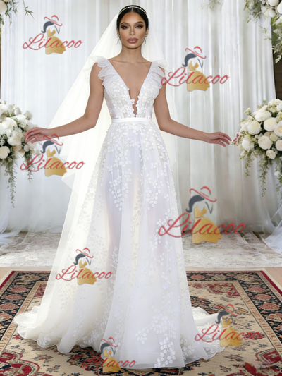 White Tulle V-neck Appliques Wedding Dress