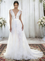White Tulle V-neck Appliques Wedding Dress