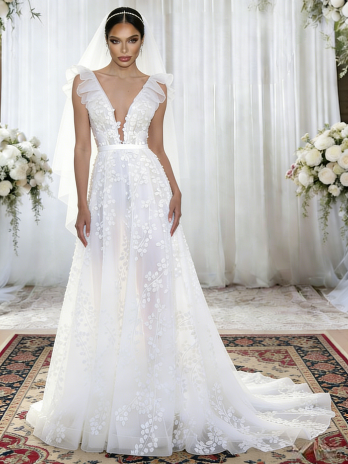 White Tulle V-neck Appliques Wedding Dress
