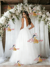 White Tulle V-neck Backless Wedding Dress