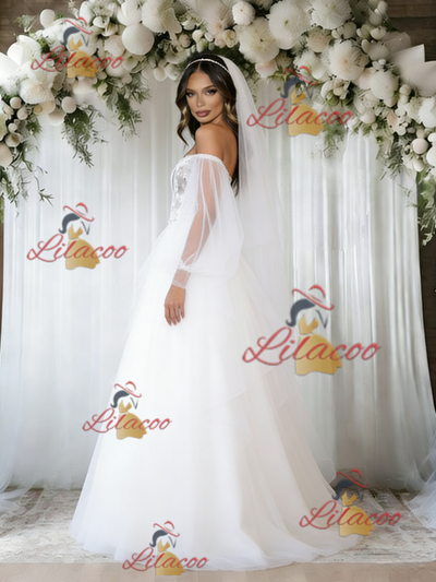 White TUlle Long Sleeve Appliques Wedding Dress