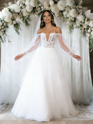 White TUlle Long Sleeve Appliques Wedding Dress