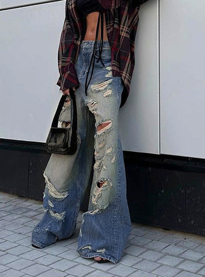 Loose Low-waisted Holes Jeans