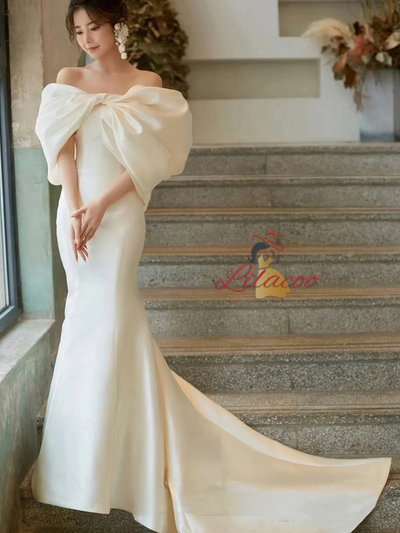 Ivory Mermaid Satin Bow Wedding Dress