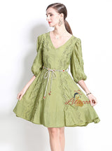 V-neck Slim Waist Big Swing Dress