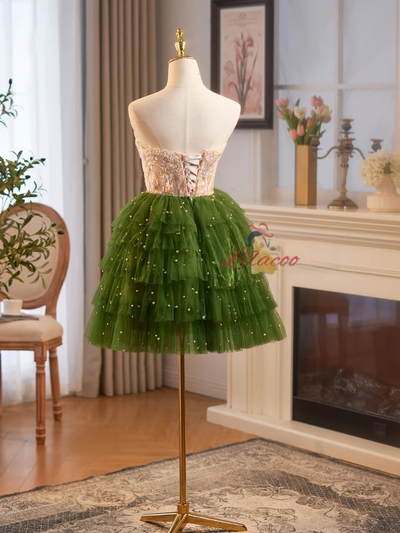 Green Tulle Strapless Sequins Beading Homecoming Dress