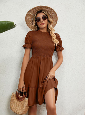 Pleated Solid Color Short Sleeve Slim Dress