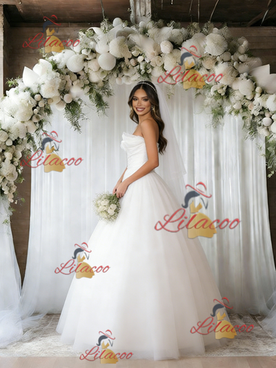 White Tulle Strapless Wedding Dress