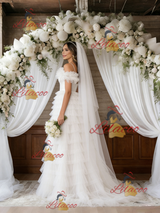 White Tulle Spaghetti Straps Tiers Wedding Dress