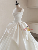 Simple White Satin Tulle Strapless Wedding Dress