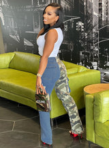 Women Contrasting Pocket Jeans