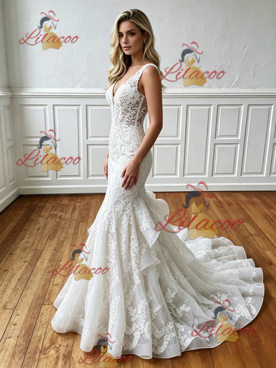 White Mermaid Appliques V-neck Wedding Dress