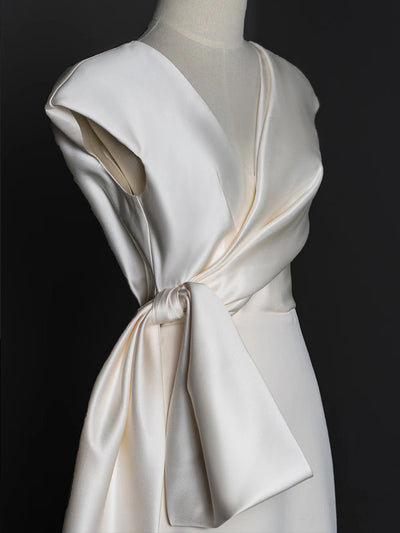 Ivory V-neck Backless Wedding Dress