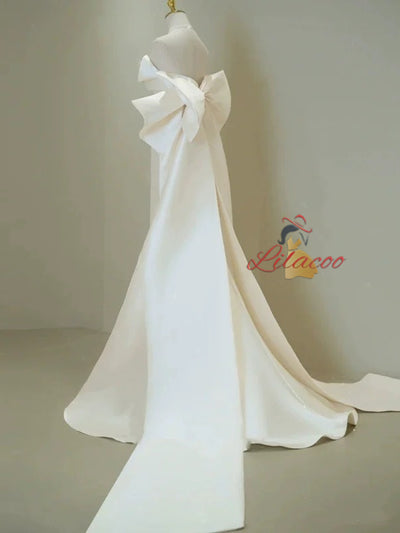 Ivory Satin Strapless Pleats Wedding Dress