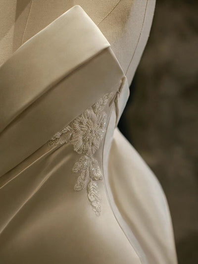 Sexy White Mermaid Satin Lace Beading Wedding Dress