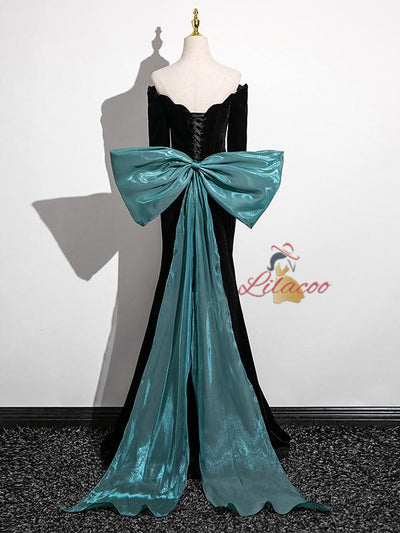 Black Mermaid Velvet Long Sleeve Prom Dress