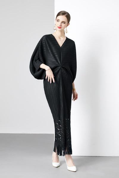 Loose Bat Sleeve V-neck Fringed Pleated Dress