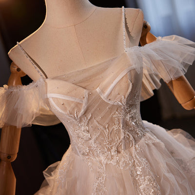 White Tulle Spaghetti Straps Appliques Wedding Dress