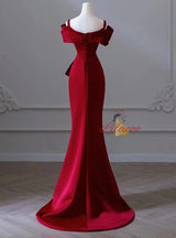 Burgundy Mermaid Satin Pleats Prom Dress