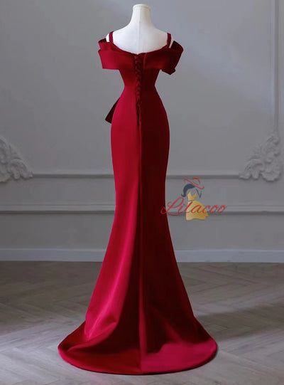 Burgundy Mermaid Satin Pleats Prom Dress