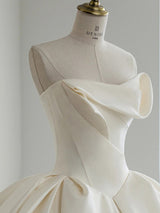 Vintage White Satin Strapless Pleats Wedding Dress