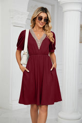 Solid Color Stitching V-neck Short Sleeve Pocket Dress