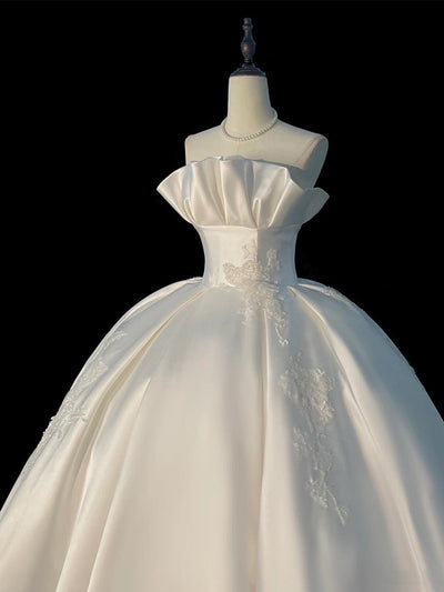 White Satin Strapless Appliques Wedding Dress