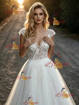 White Tulle Lace V-neck Wedding Dress