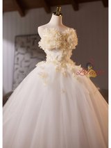 White Tulle Strapless 3D Flower Wedding Dress