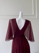 Burgundy Chiffon V-neck Pleats Prom Dress
