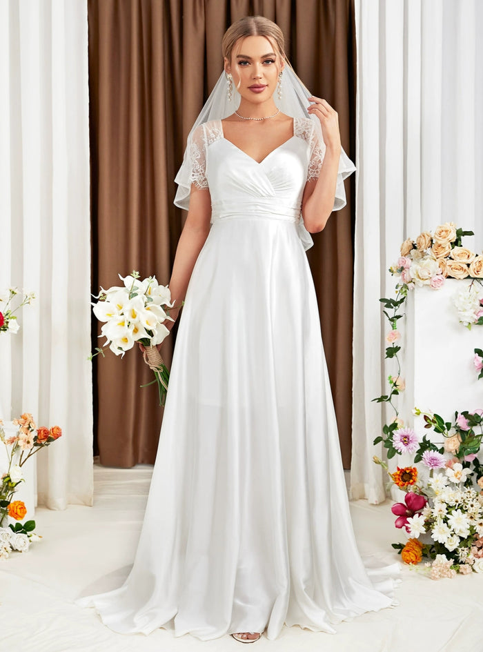 White Short Sleeve Lace Bridas Dress