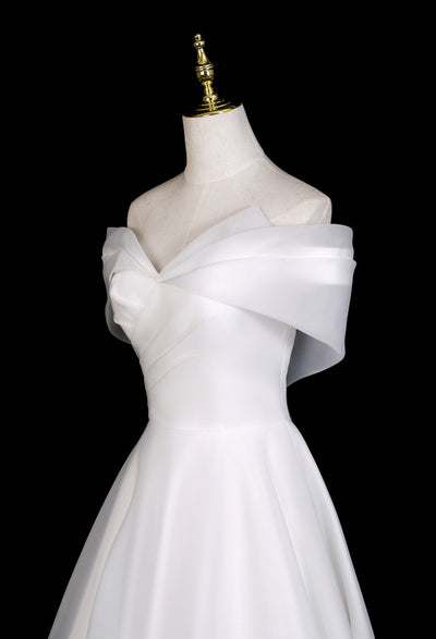 White Tulle Off the Shoulder Wedding Dress