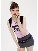 Short Letter Printed V-neck Sleeveless Top