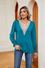 V-neck Lace Stitching Loose Long Sleeve T-shirt