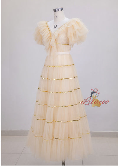 Champagne Tulle V-neck Prom Dress