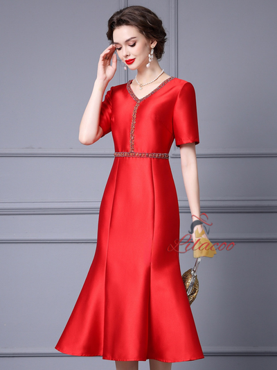 Burgundy Satin V-neck Mother Of The Bride Dress