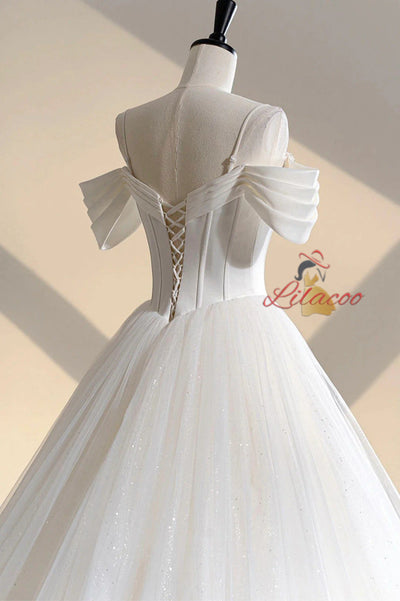 White Tulle Spaghetti Straps Beading Wedding Dress
