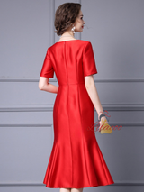 Burgundy Satin V-neck Mother Of The Bride Dress