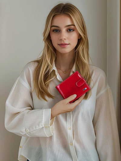 Short multi-card patent leather coin purse