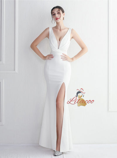 V-neck Pleats Sleeveless Prom Dress