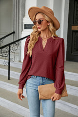 Solid Color V-neck Jacquard Long Sleeve T-shirt