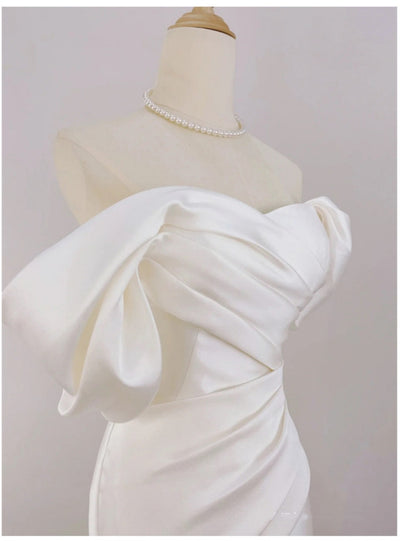 White Mermaid Satin Pleats Wedding Dress