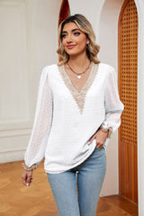 Lace V-neck Stitching Lace Long Sleeves Shirt
