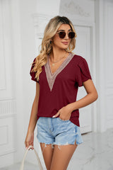 V-neck Short Sleeve Solid Color T-shirt