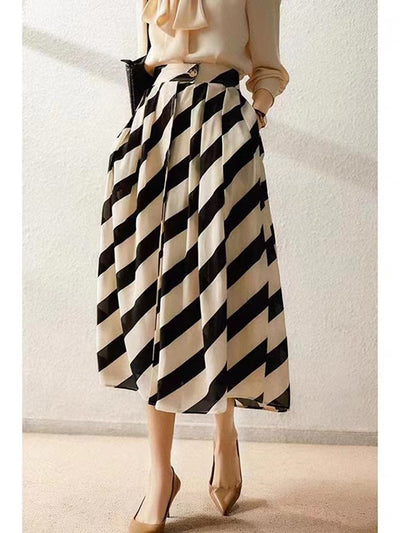 Contrast Black and Apricot Striped Pleated Skirt