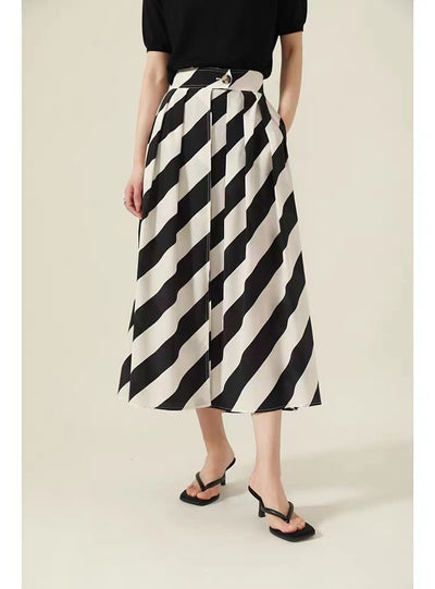 Contrast Black and Apricot Striped Pleated Skirt