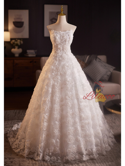 White Tulle Flower Strapless Wedding Dress