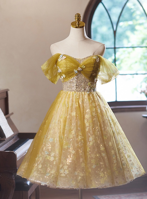 Yellow Tulle Sequins Flower Homecoming Dress