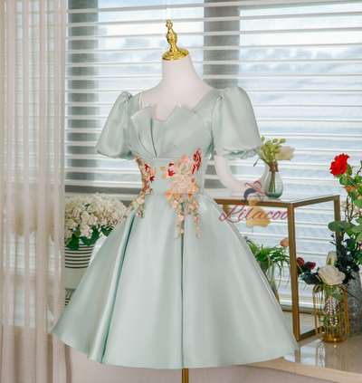 Green Puff Sleeve Appliques Homecoming Dress